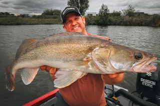 Mit Twitchbait auf Barsch & Zander