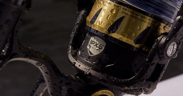 Penn Spinfisher VI 6500 632g 13.6kg 107cm 5.6:1