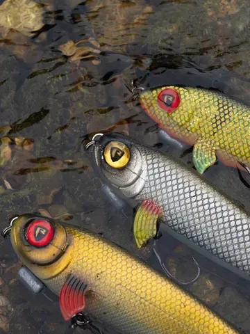 Fox Rage Super Slick Shad 23cm 97g UV Silver Ghost 2x 2/0