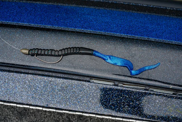 Berkley PowerBait Softbaits PBBPW7 18cm Blue Fleck Firetail