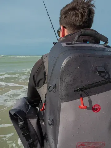 Fox Rage Pro Series Waterproof Rucksack 32x17.5x50cm 100% Polyester TPU