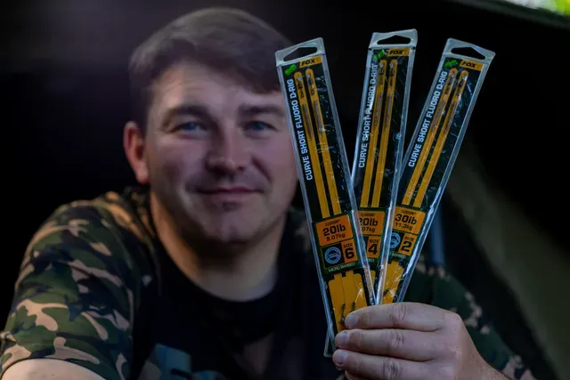 Fox Edges Curve Short Fluoro D-Rig 6 9.1kg 2pcs