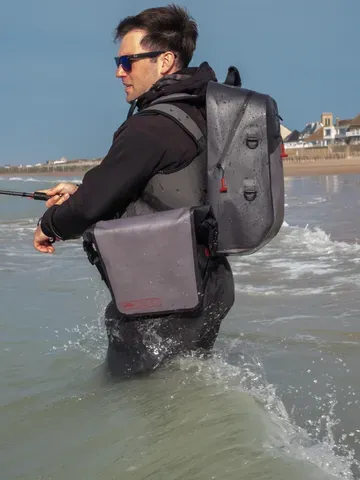 Fox Rage Pro Series Waterproof Belt Bag 38/25x8x43cm Polyester TPU