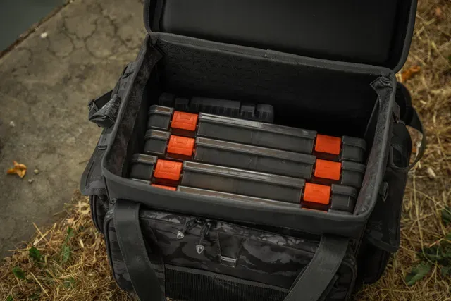 Fox Rage Camo Voyager Moulded XL Carryall 50x33x31cm