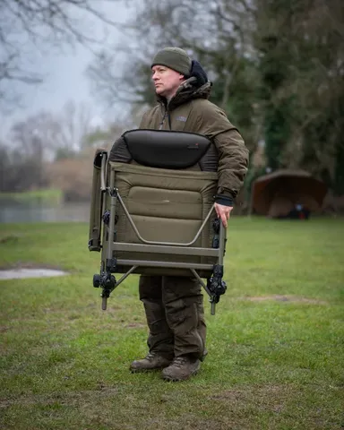 Fox Voyager Large Klappstuhl 7.5kg 70cm 84cm Polyester
