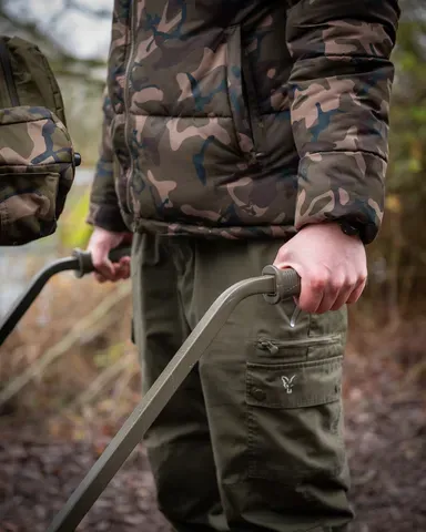 Fox Voyager Barrow Plus 1 17.45kg 94cm Pneumatic