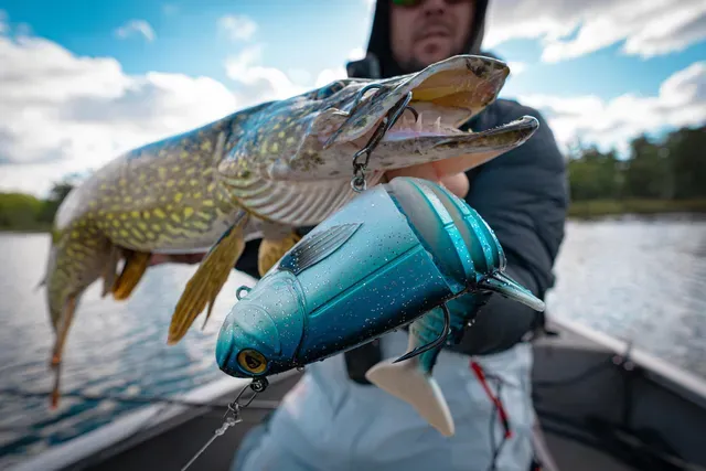 Fox Rage Jointed Replicant 27cm 241g Blue Shiner UV