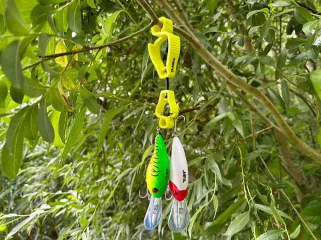 Black Cat Multi Clip Plastic