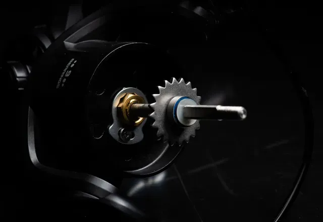 Savage Gear SGS8 14000 FD 8P1BB Spinning Reel 14000