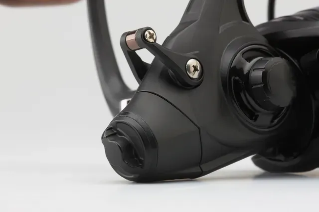 Prologic Avenger BF Spinning Reel 4000 5.2:1 335g 4.8kg 84cm