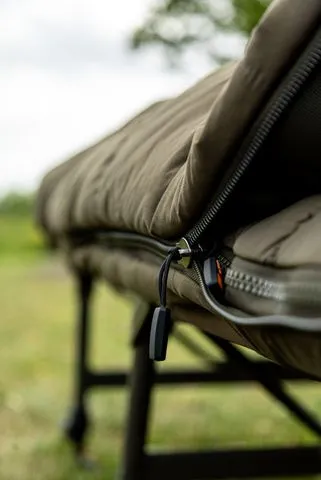 Fox Ven-Tec All Season Sleeping Bag 220cm 100% Polyester 3–5 Season