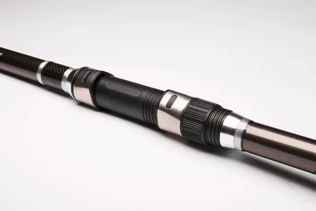 Penn Tidal Telescopic Surf Spinning Rod 4.2m 140g