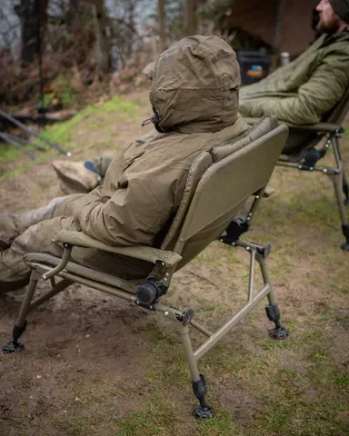 Fox Voyager Recliner Chair 70cm 75cm 7kg Polyester