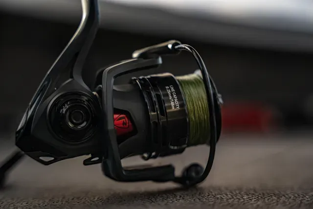 Fox Rage Warrior Spinning Reel 2000 249g 4.1kg 5.2:1 4+1