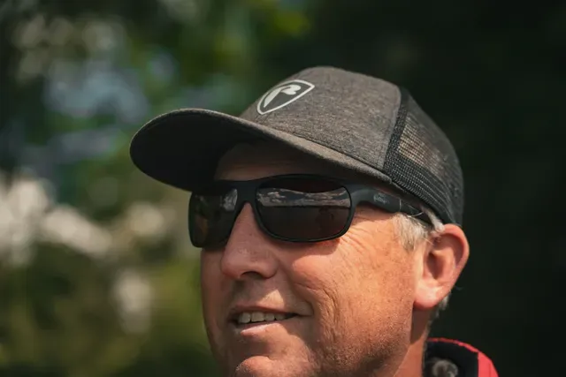 Fox Rage Matt Black Polarized Glasses Wrap Brown