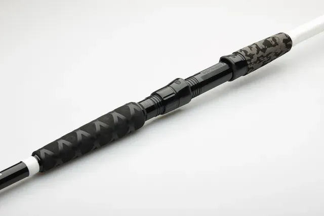 Madcat White Inline Rod Spinnrute 2.1m 100–200g Extra Fast