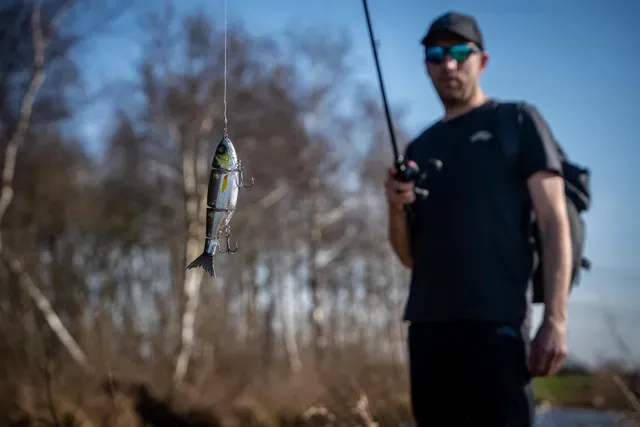 Fox Rage Replicant Swim 18cm Ghost